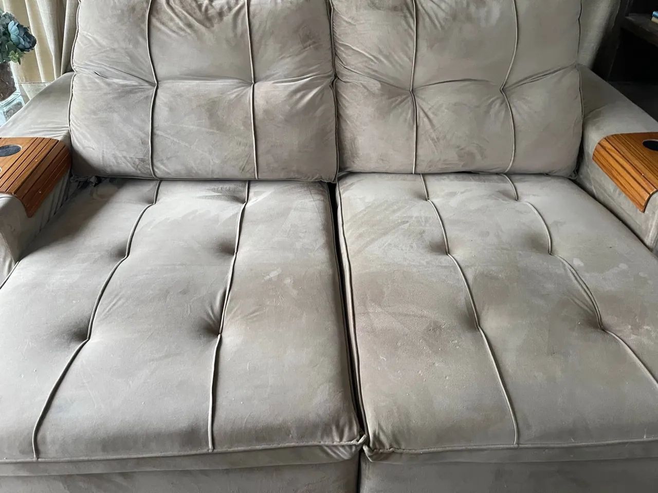 Sofá retrátil e reclinável 