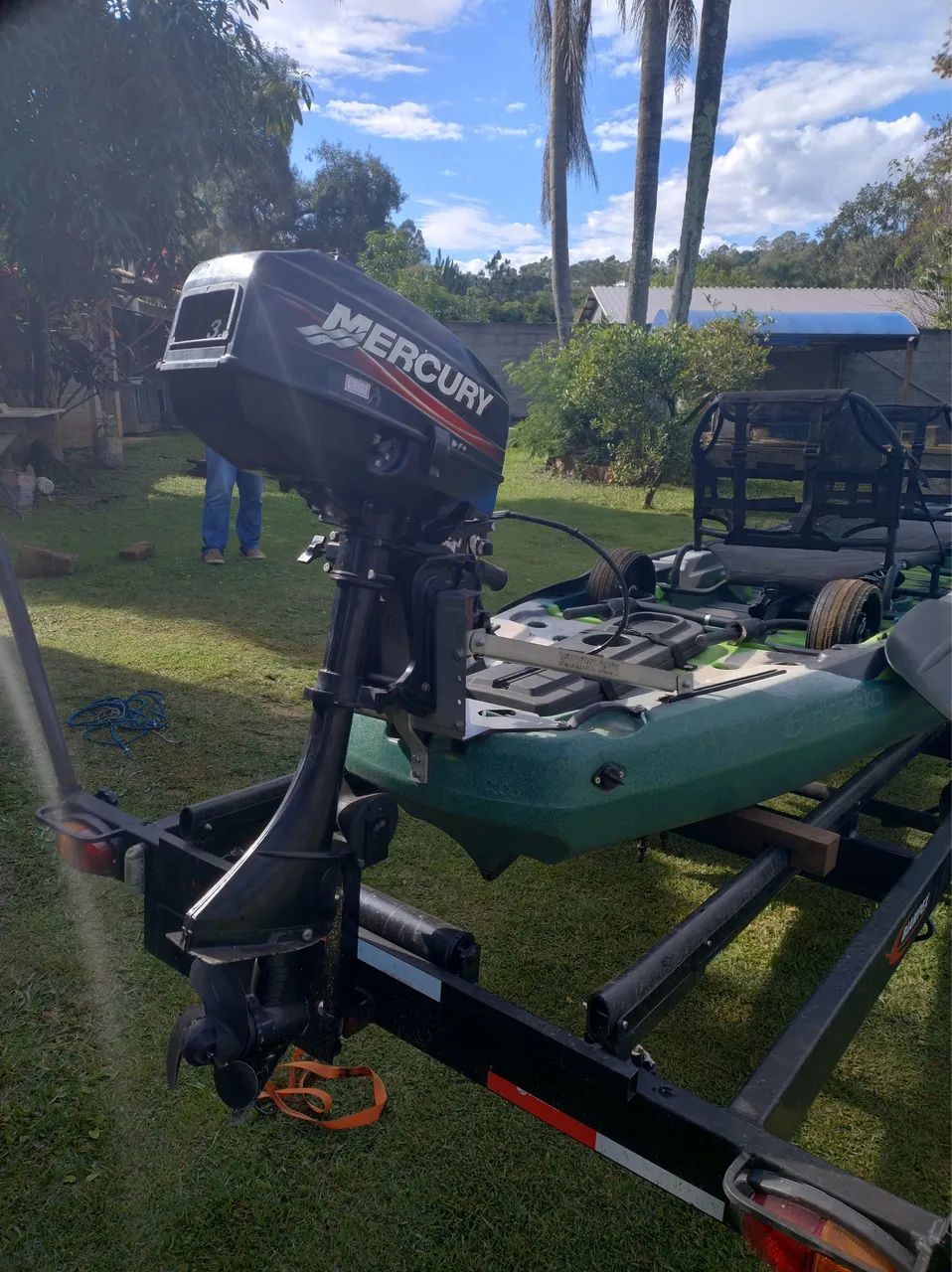 Caiaque com motor 3.3