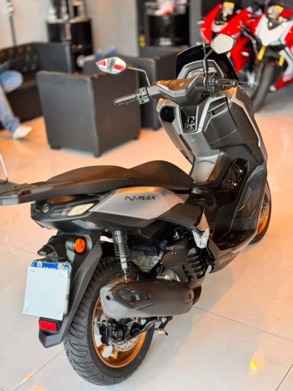 YAMAHA - NMAX - Foto 5