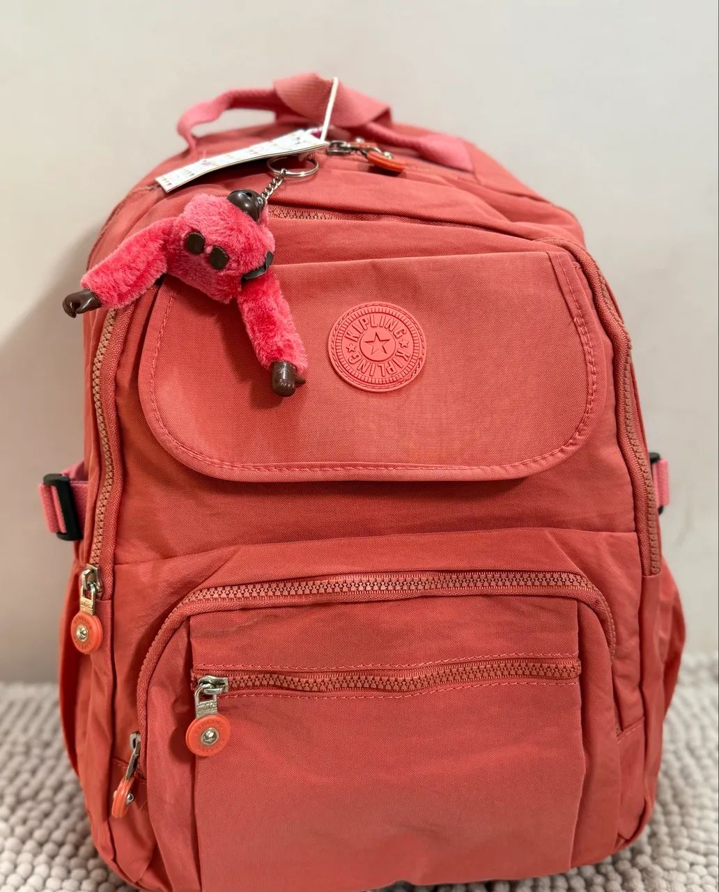 Bolsa Kipling Primeira linha na cor SALMÃO - Foto 4
