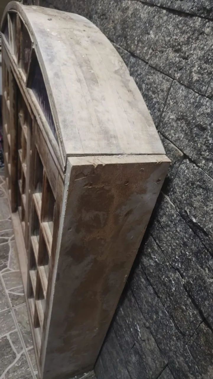 Janela colonial com vidros - Foto 3