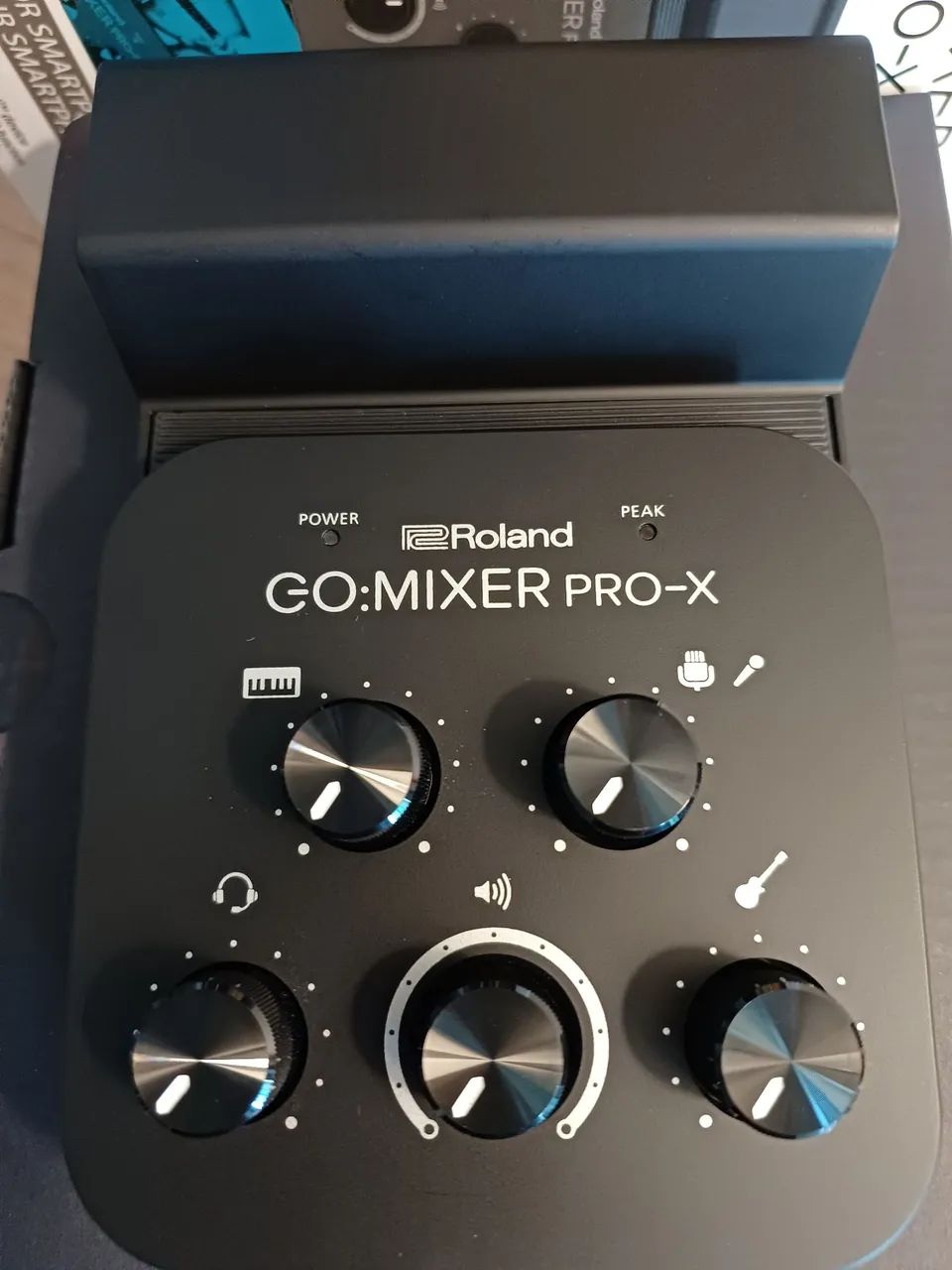 Roland GO:MIXER PRO-X Impecável Completa na Caixa para iPhone e Android - Foto 2