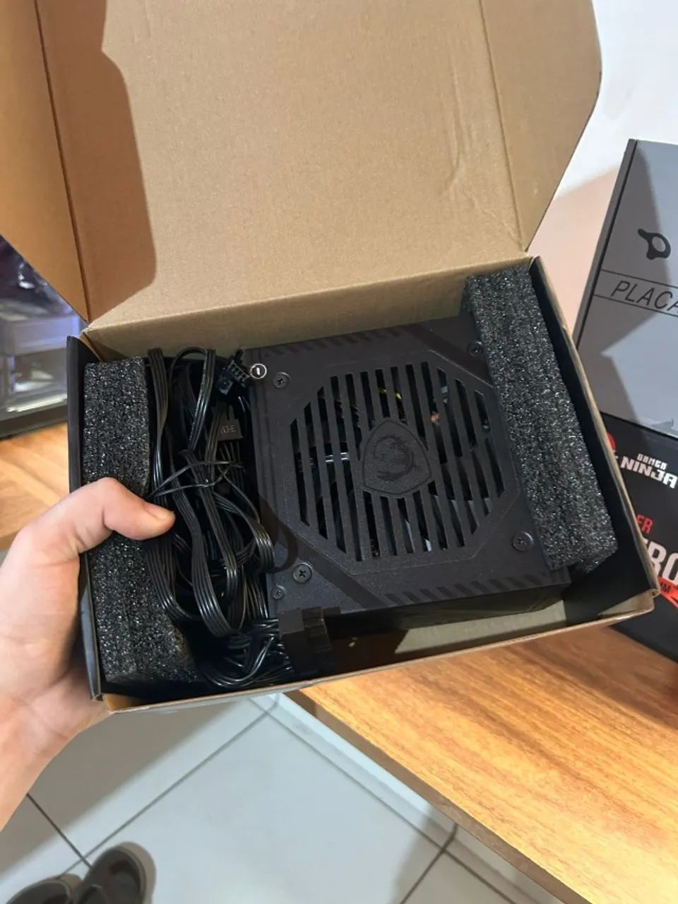 KIT LGA 1700 INTEL, PLACA MÃE,  PROCESSADOR, FONTE , WATER COOLER - Foto 4