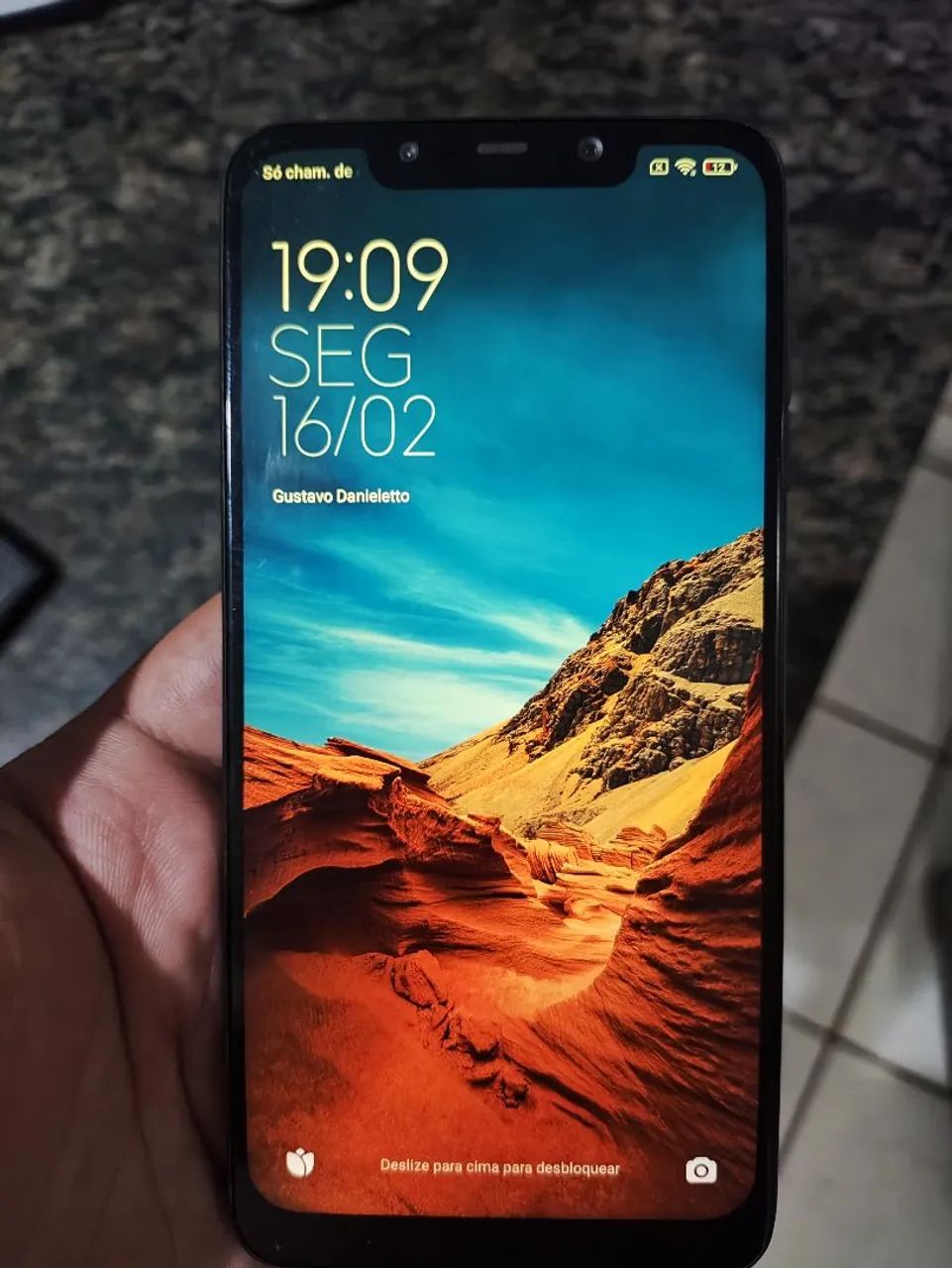 XIAOMI POCOPHONE F1 - Foto 3