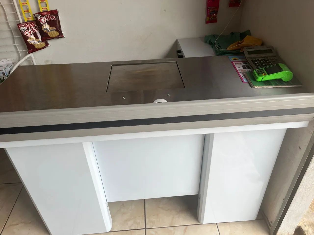 Vendo mesa para caixa de supermercado  - Foto 3