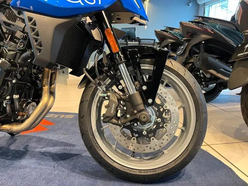 GSX-8S Gsx-8s 2027 - 1527338878 | OLX