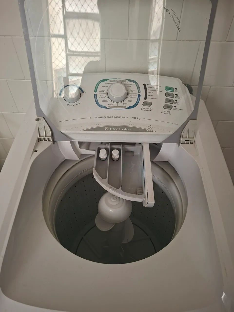 Lavadora Eletrolux Turbo LTC10 - Foto 5