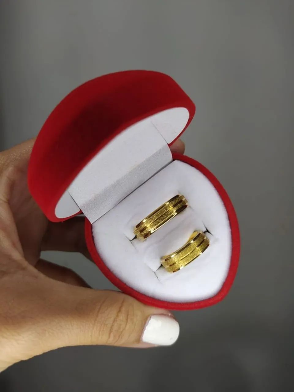 Par Aliança moeda antiga cor ouro kit com anel - Foto 4