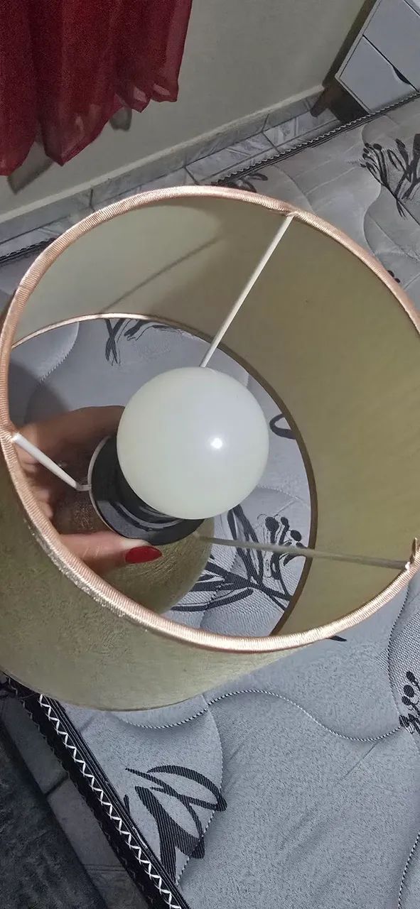 Abajur dourado - Foto 4