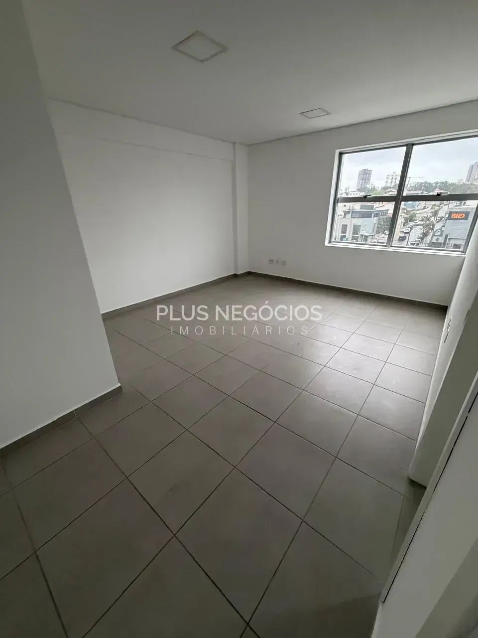 Sala à venda | 56m² | Edifício Le Monde Jardim Faculdade, Sorocaba, SP