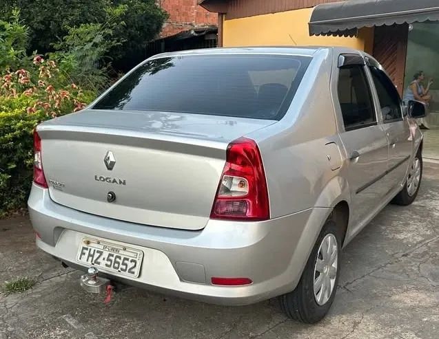 Renault Logan AUTHENTIQUE HI-FLEX 1.0 16V 4P 2013
