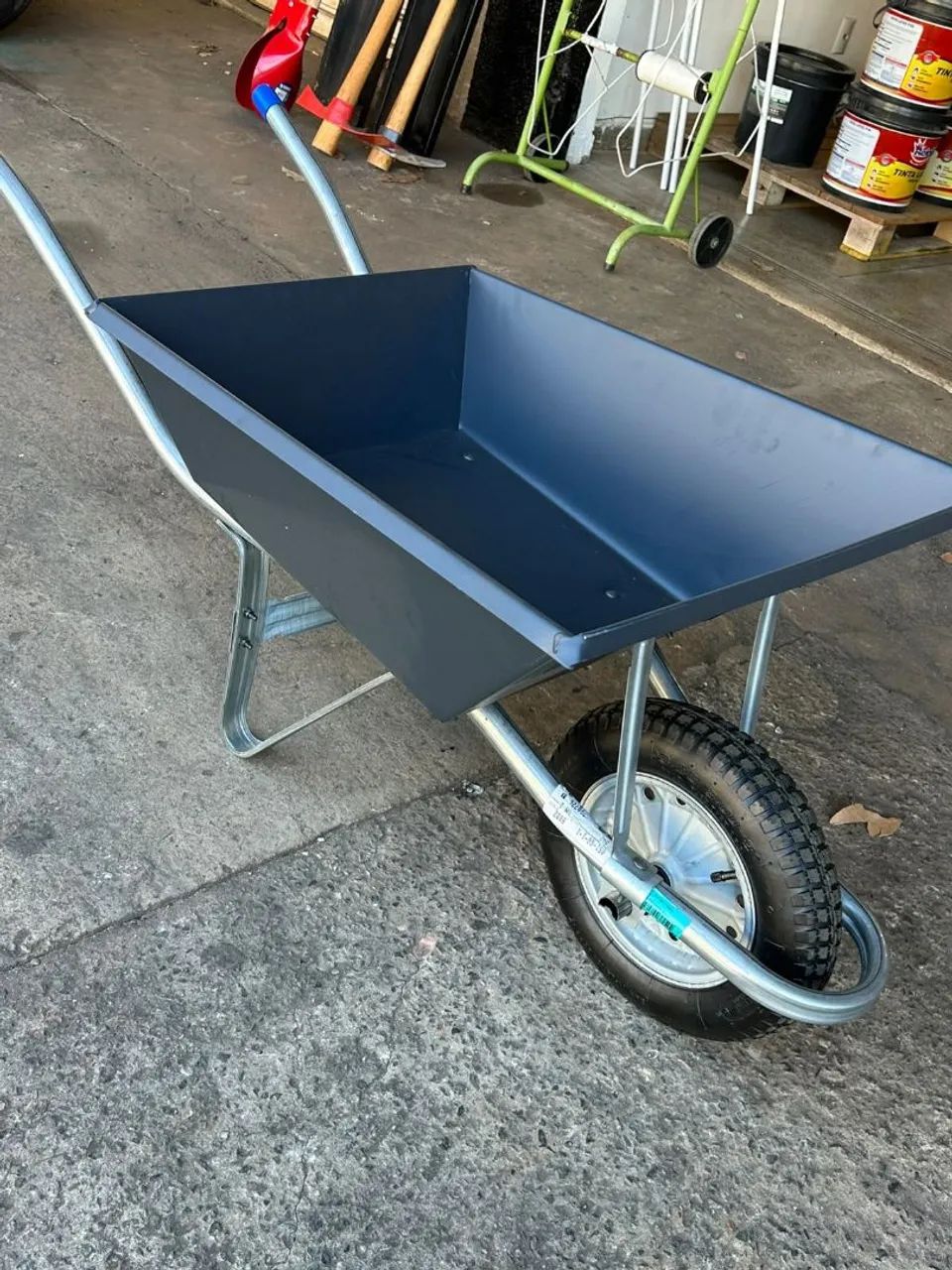 Carrinho de Mão Extra Reforçado 60Lts Chapa: 16