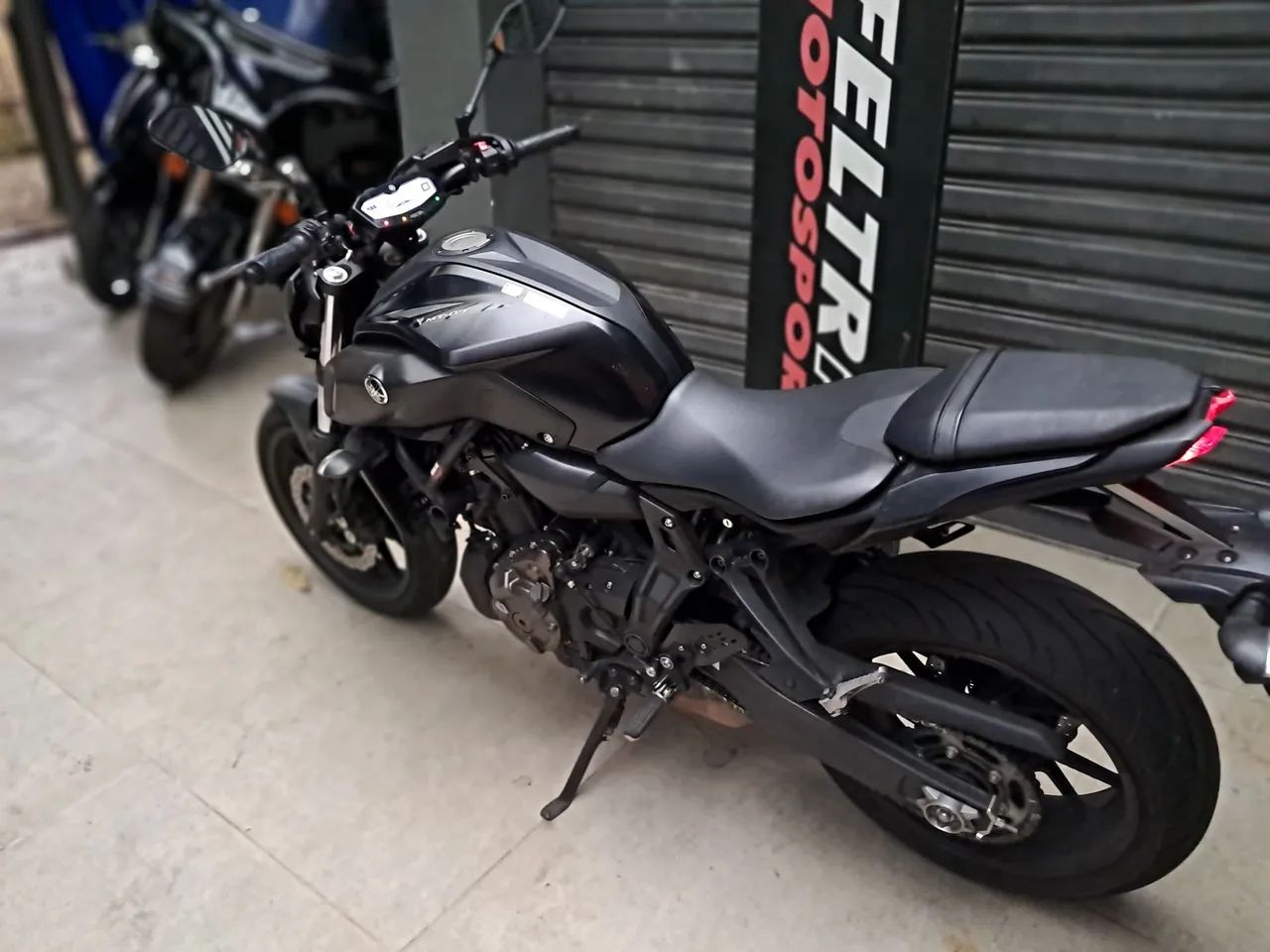 YAMAHA MT-07  - Foto 2