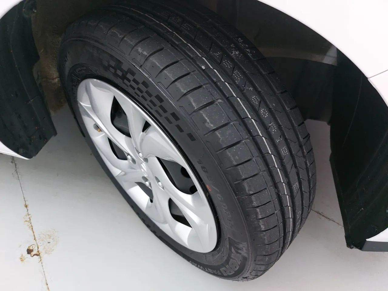Hyundai HB20S Comfort Plus 1.0 TB Flex 12V Mec., foto 13 de 18