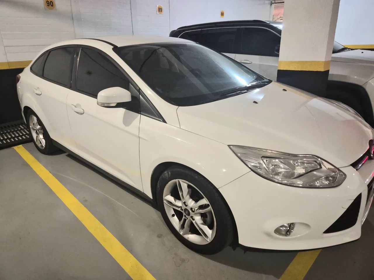 Ford Focus Focus Sedan 2.0 16V/2.0 16V Flex 4p Aut. 2014