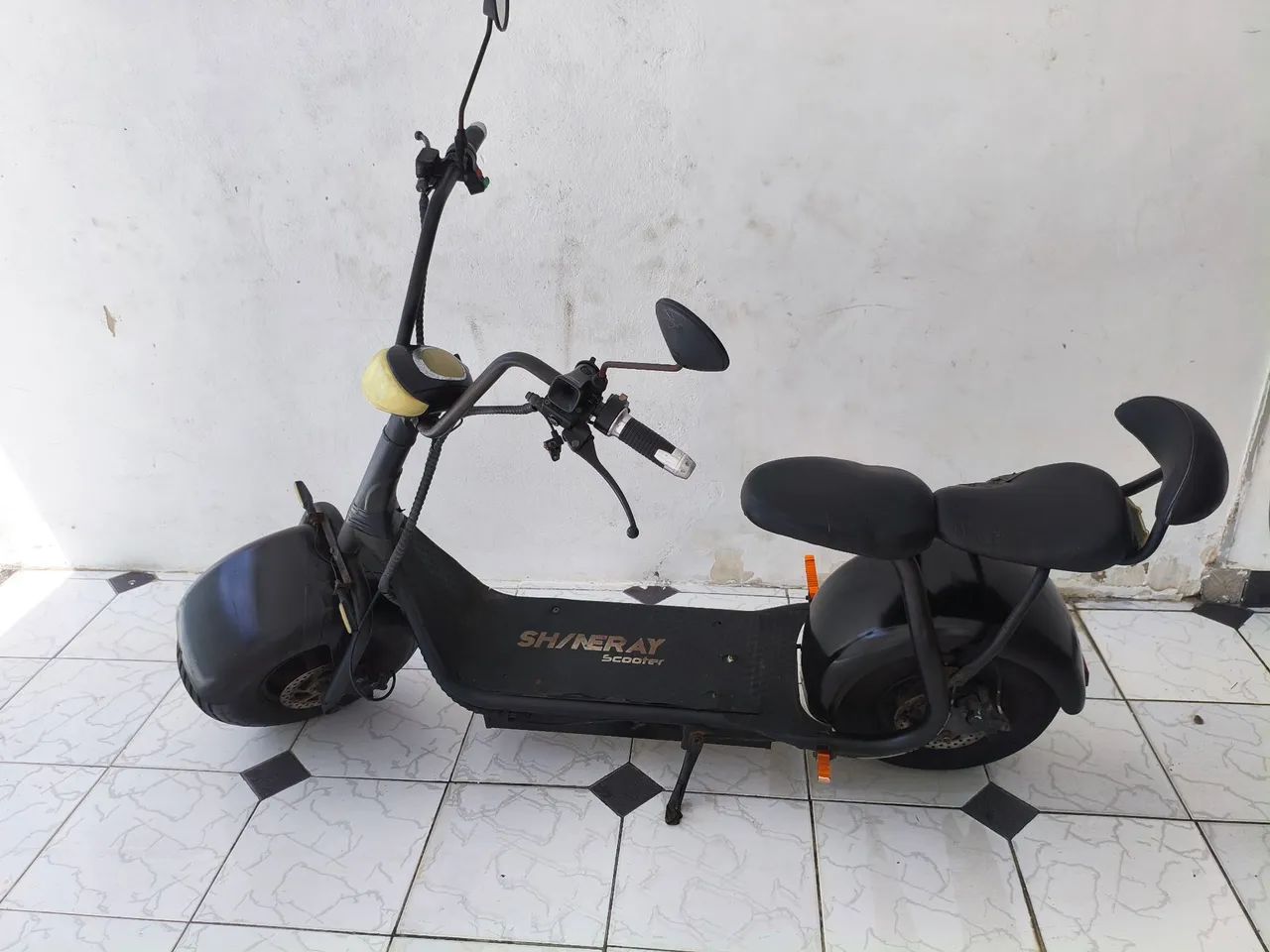 Scooter elétrica 