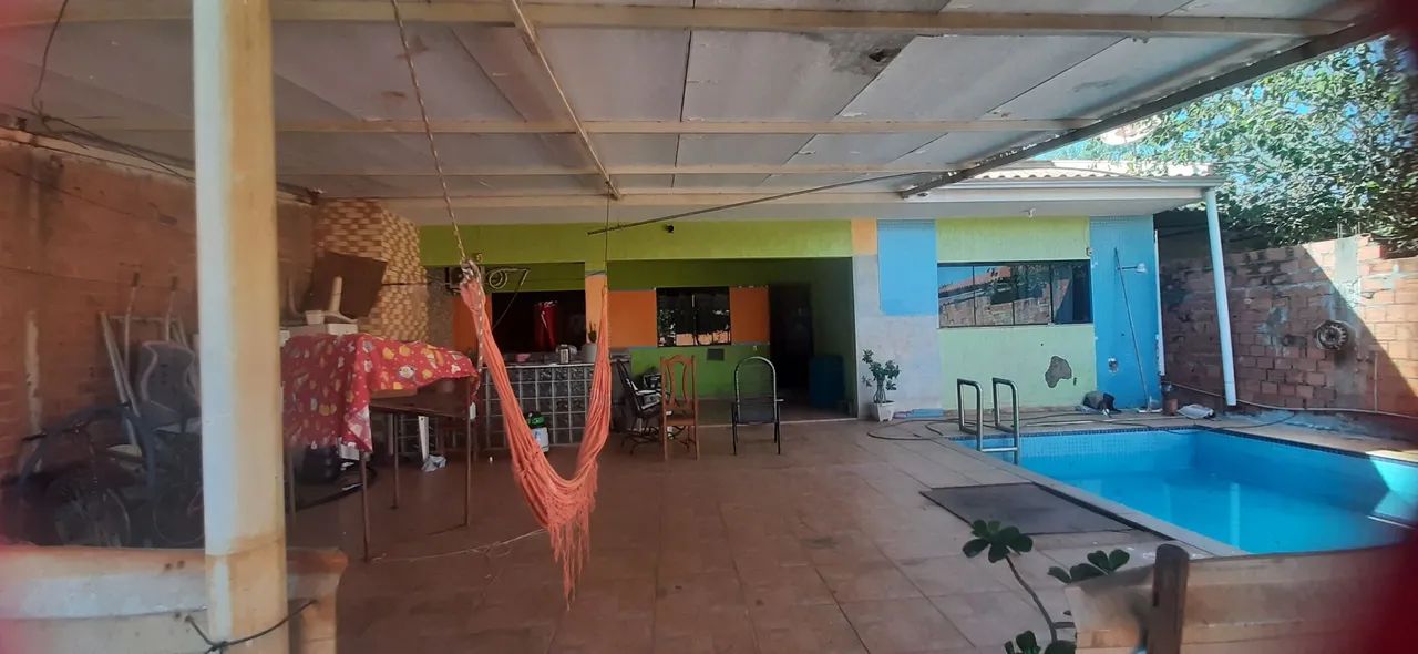 Casa com construção de salão na frente  - Foto 3