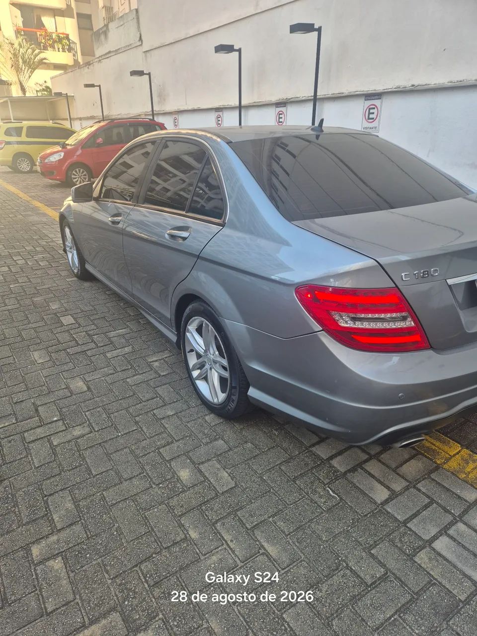 Mercedes-Benz C-180 CGI Sport 1.6 TB 16V 156cv Aut. 2014