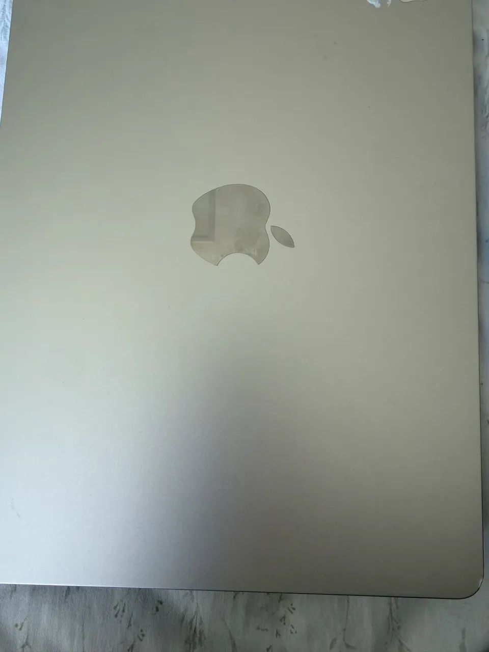 MacBook M2 semi-novo