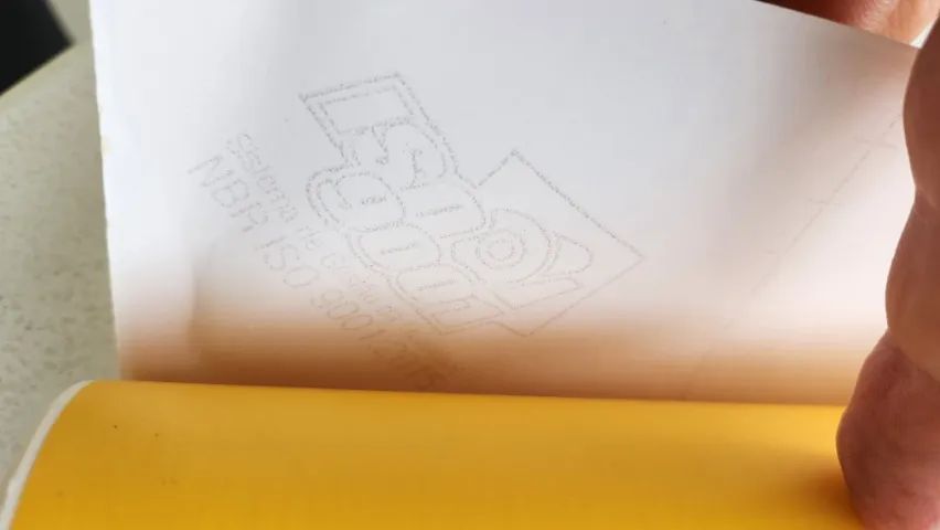 Adesivo amarelo - Foto 3