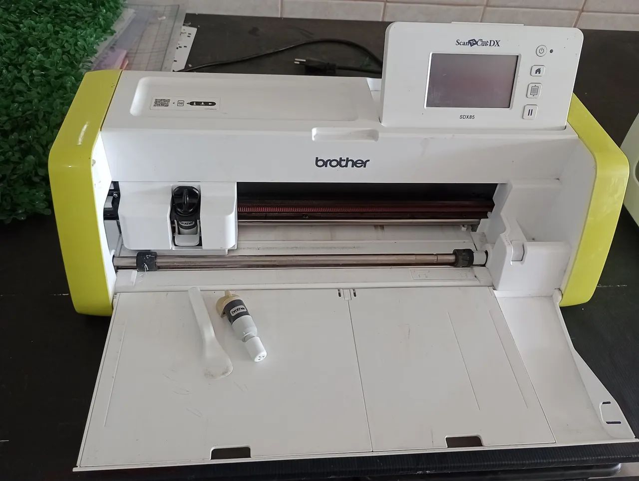 Máquina de corte da scancut sdx85  brother  com lâminas e suporte extra - Foto 3