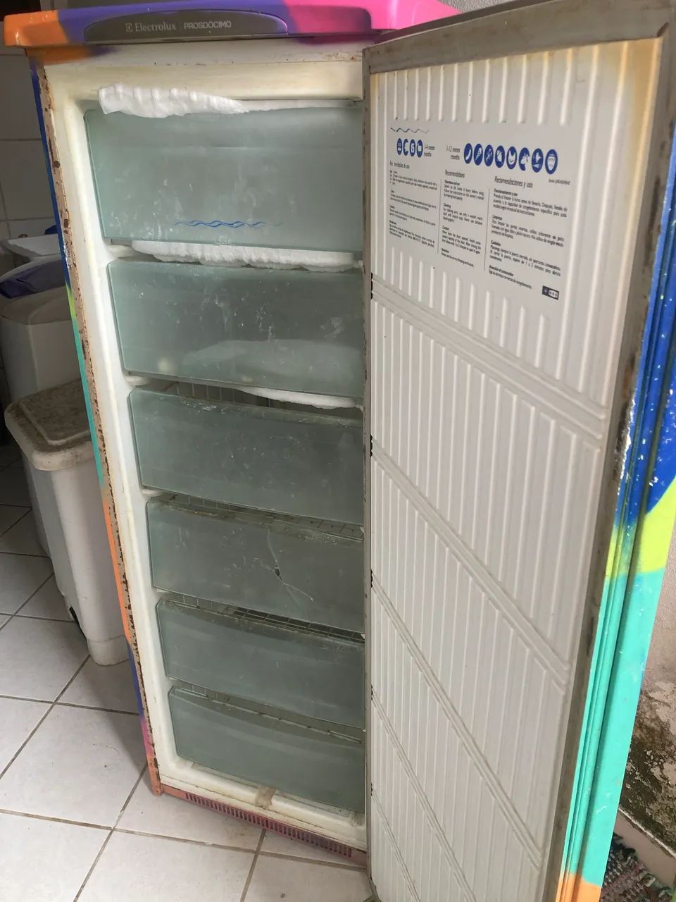 Freezer vertical Electrolux  - Foto 4