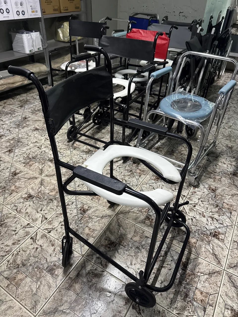 Cadeira de banho  - Foto 2