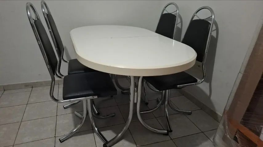 mesa com 4 cadeiras - Foto 2