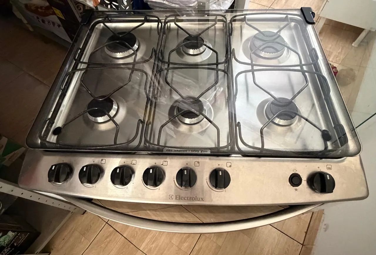 Fog ão de 6 bocas Electrolux  - Foto 2