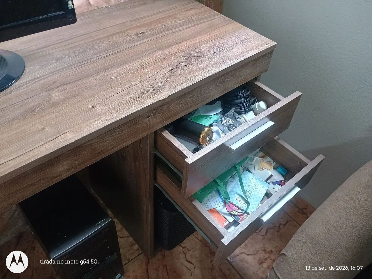 Escrivaninha  - Foto 2