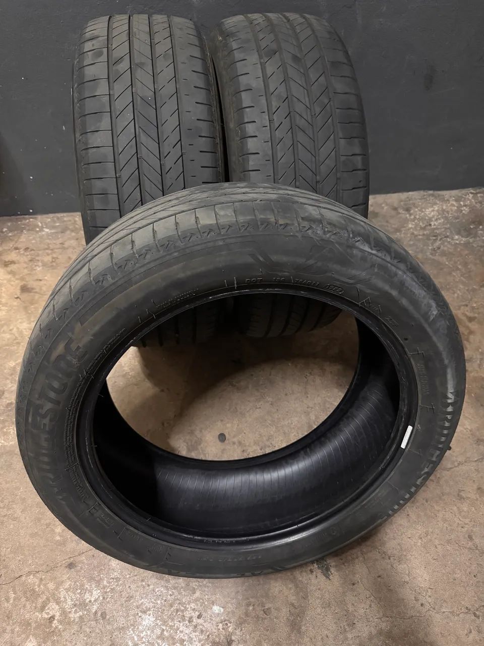 3 Pneus Firestone Alenza 225 50 r18 seminovo 0,70cm ou 7mm - Foto 2