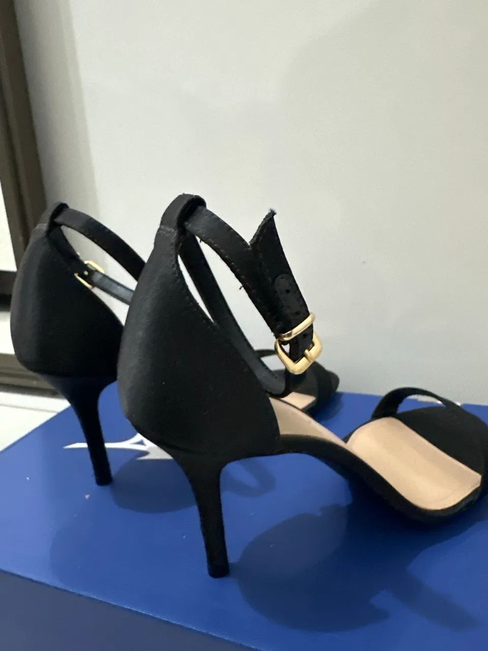 Sandália Arezzo preta - Foto 3