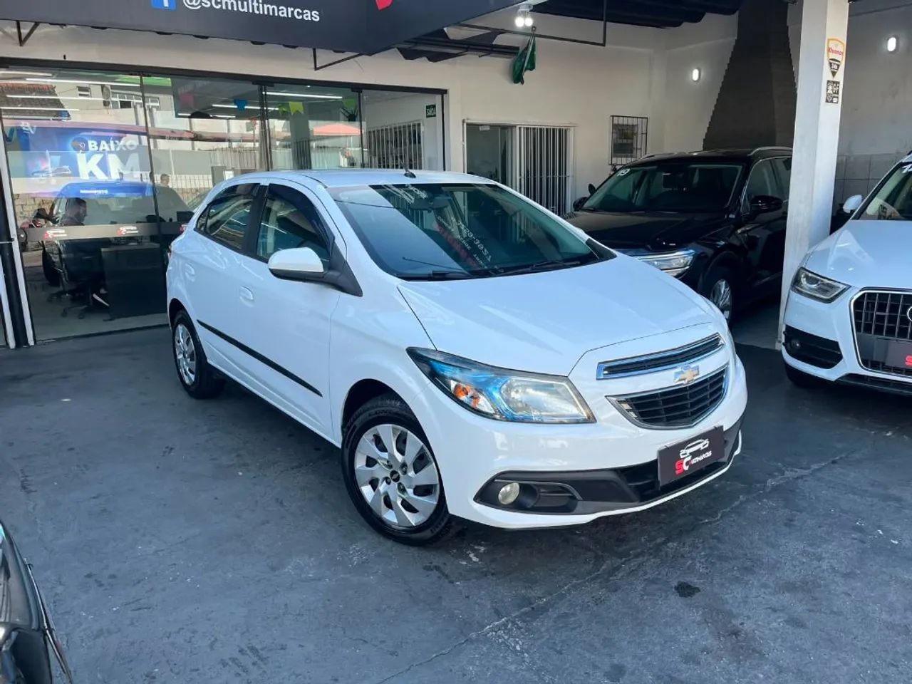 Chevrolet Onix Hatch LT 1.4 8V Flex Mec. 4P 2014 - Foto 2