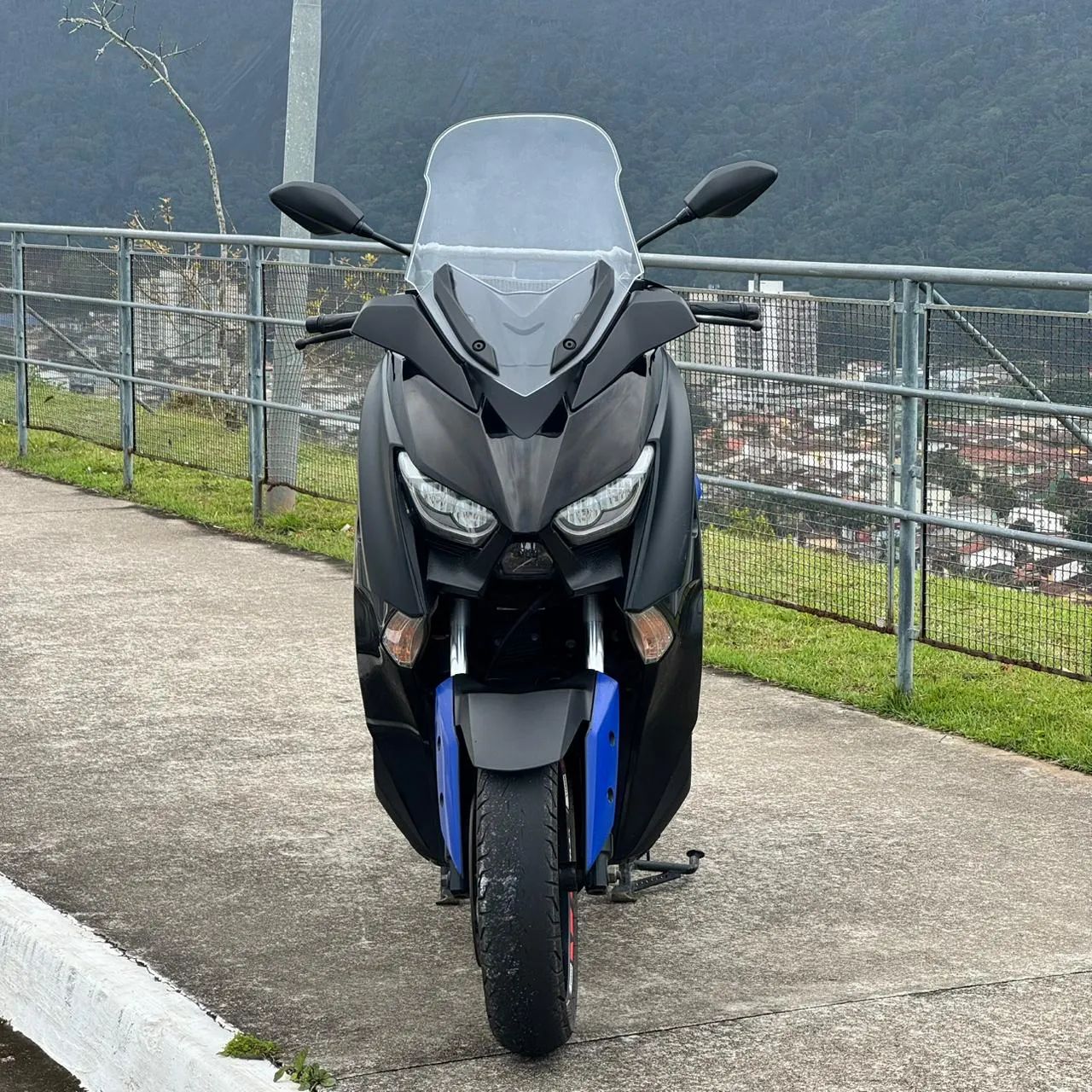 YAMAHA XMAX ABS - Foto 3