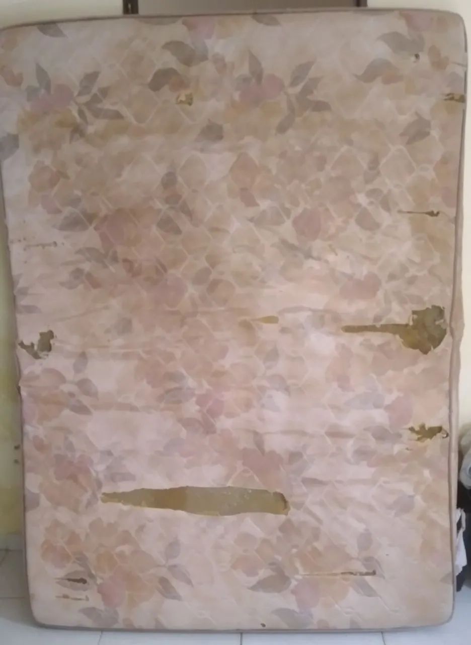 Cama Box casal e sofá junto  único  preço  110 reais  - Foto 2