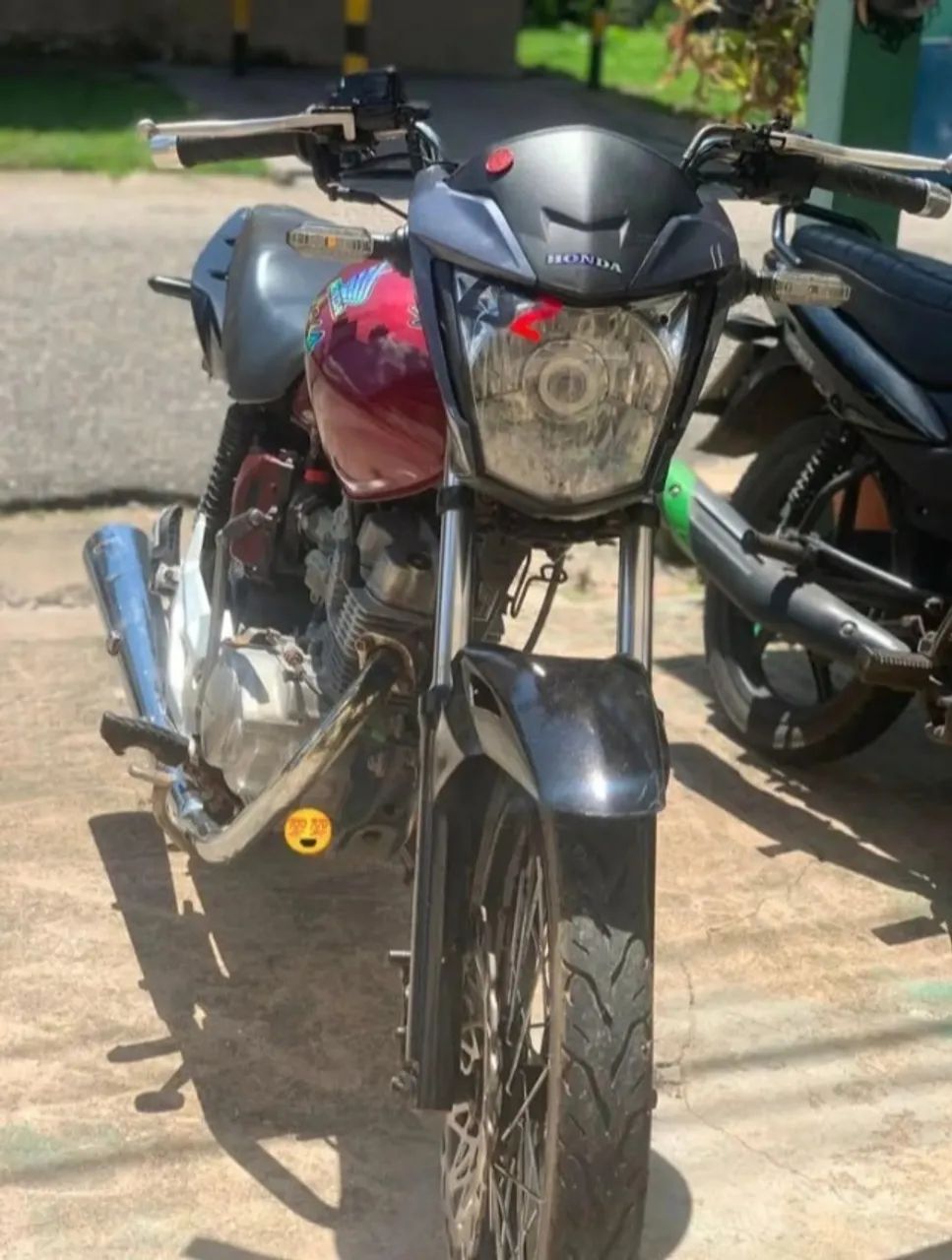 Titan 150 atrasada