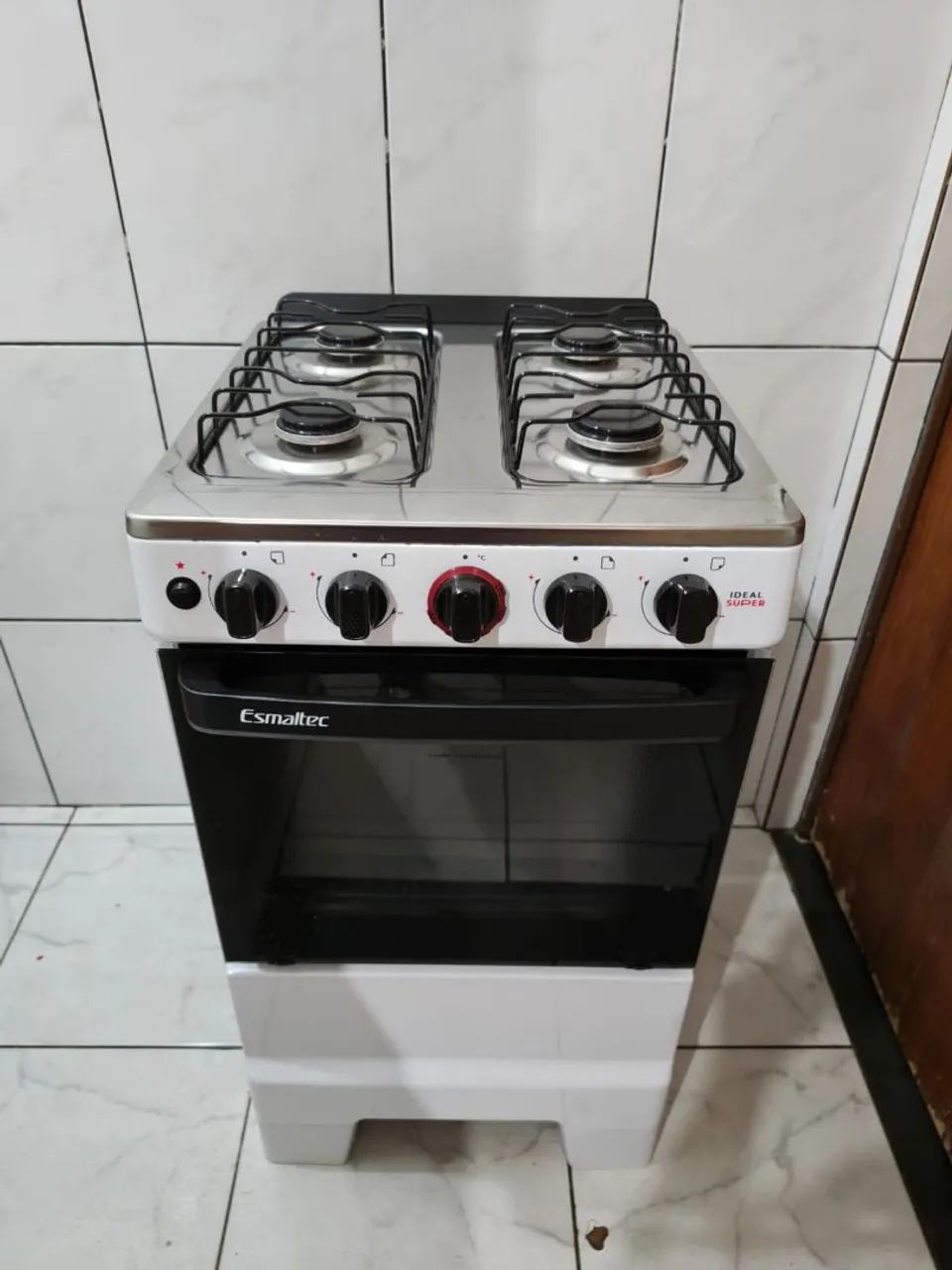 Fogão Esmaltec Branco - Acendimento automático 