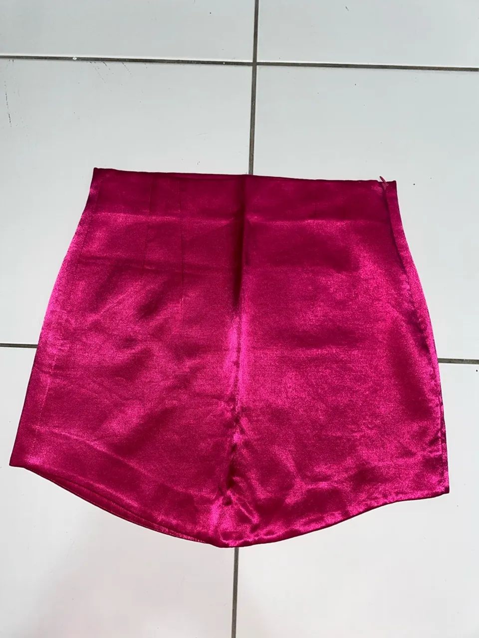Mini saia acetinada rosa da Zara - Foto 2