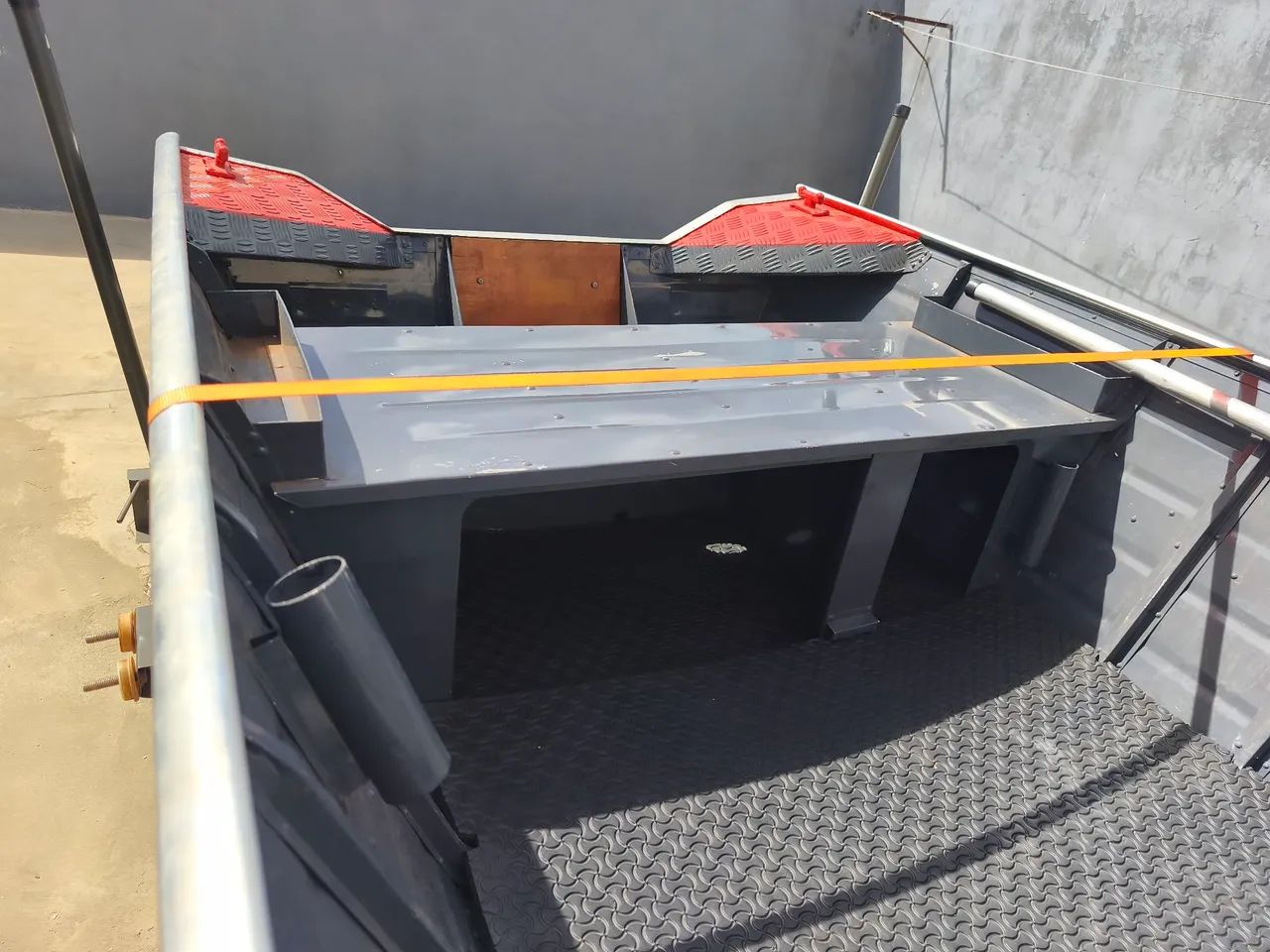 Barco 5 metros borda alta - Único dono - Foto 10