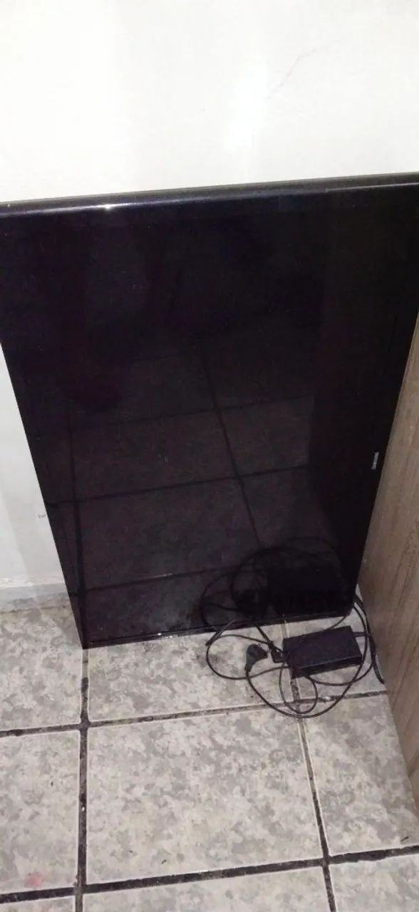 Vendo tv Samsung 32 polegadas smart. - Foto 2