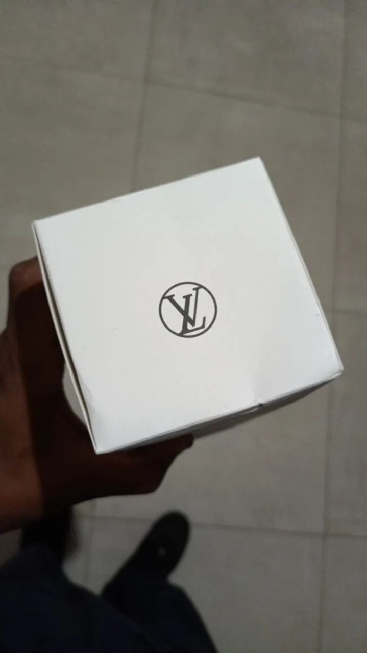 Symphony Louis Vuitton lacrado  - Foto 4