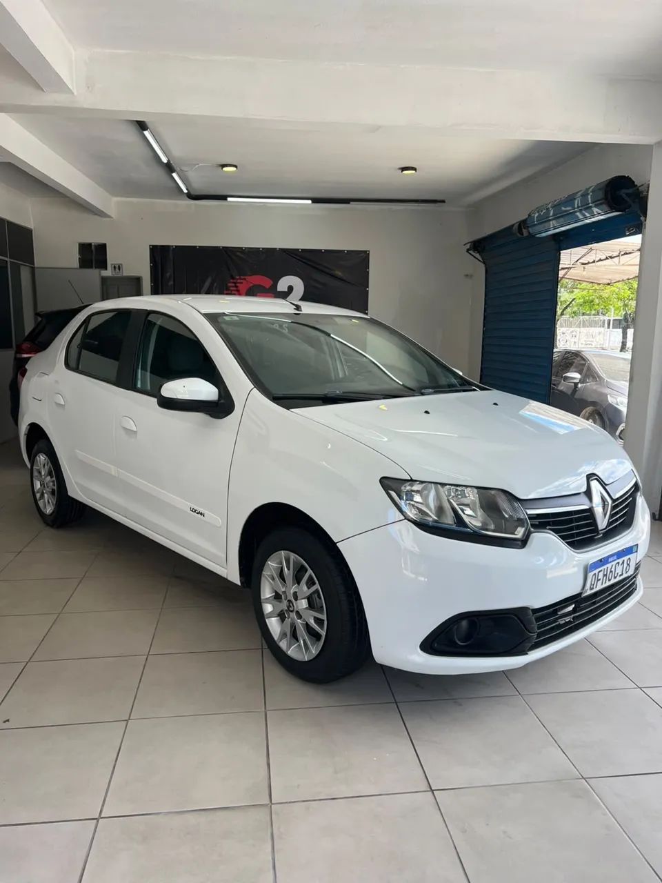 Renault Logan Expression Hi-flex 1.6 8V 4P 2016 - Foto 2