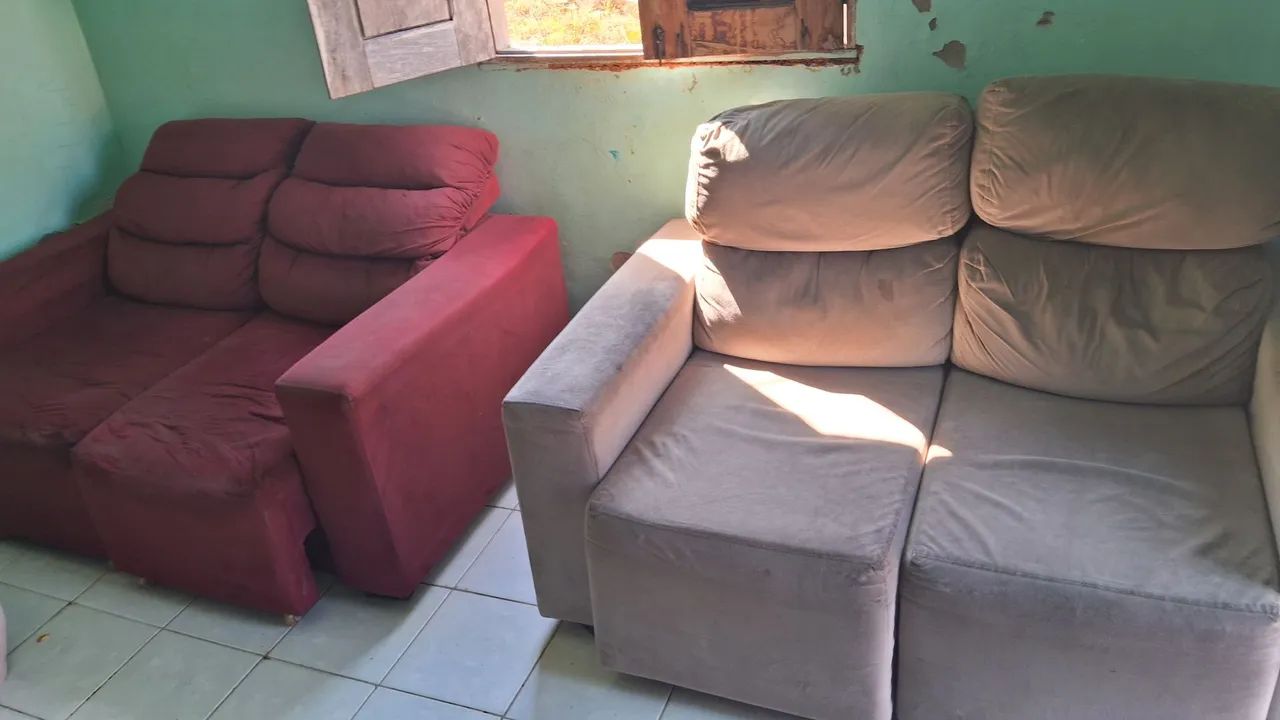 Sofás vendo os 2 por 270