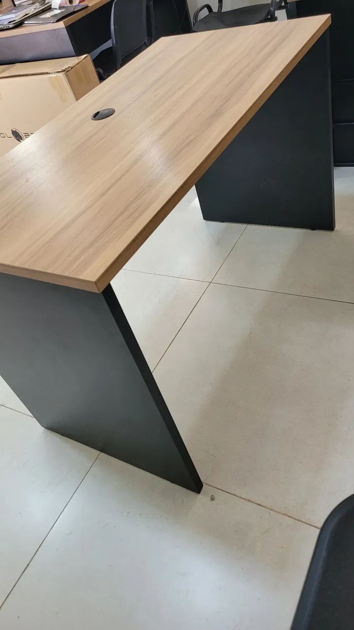 Mesa de escritório mdf 1,20m x 60cm - Foto 3
