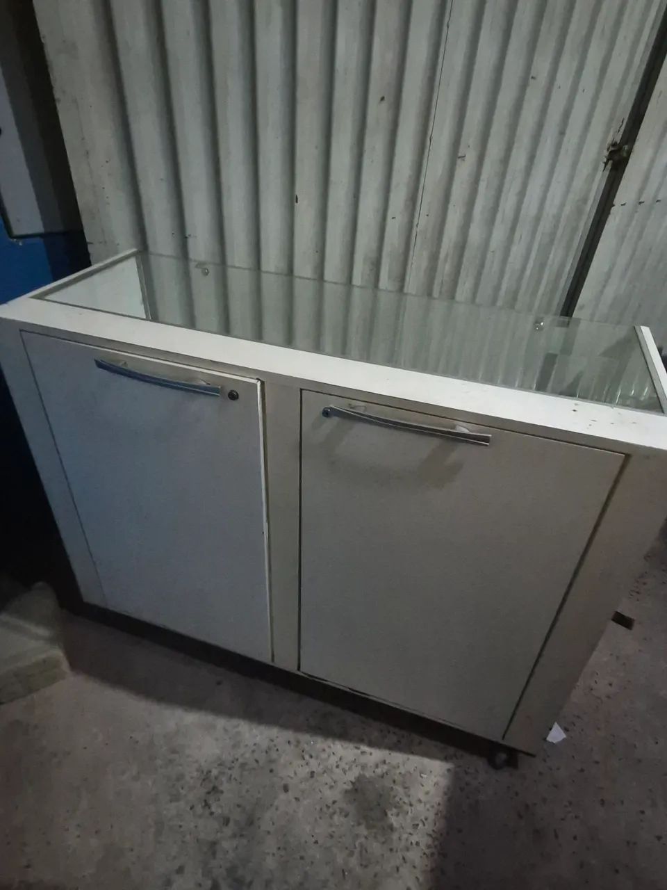 Vendo balcão vitrine para loja ou lojista 
