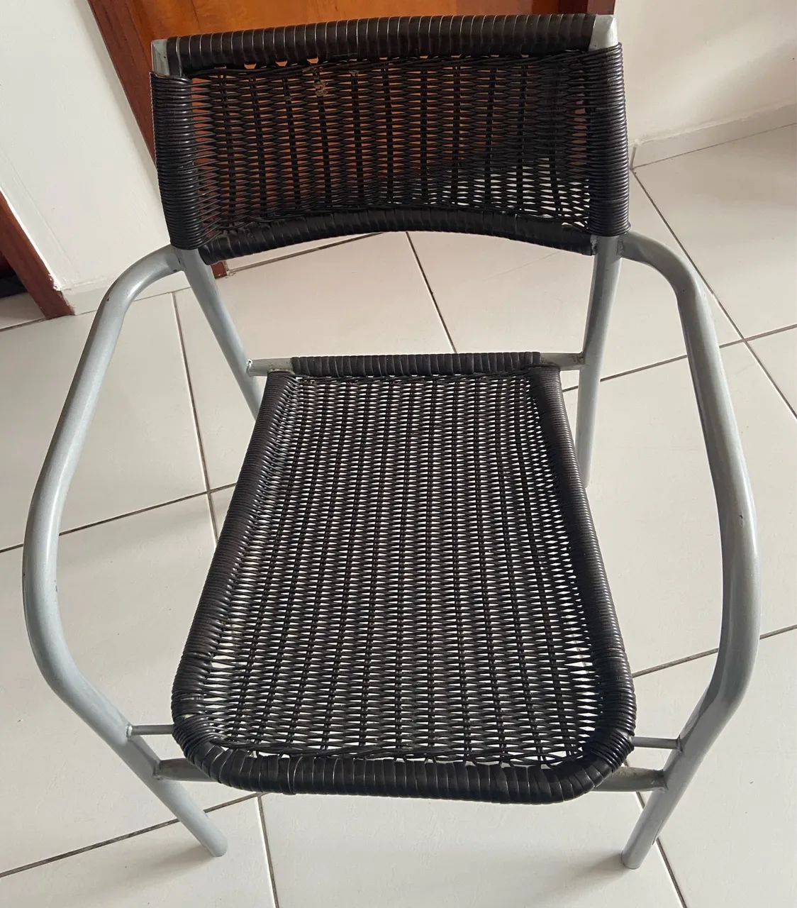 Vendo 4 cadeira 