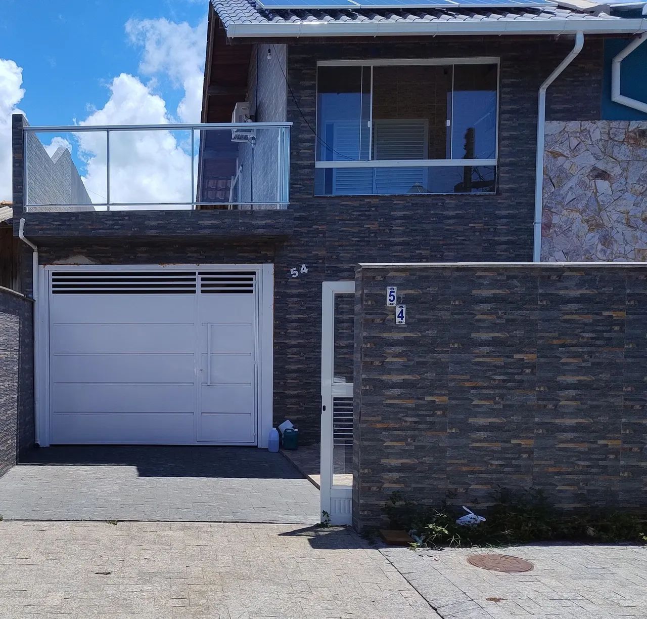 Procurando casa escriturada? Eu tenho.