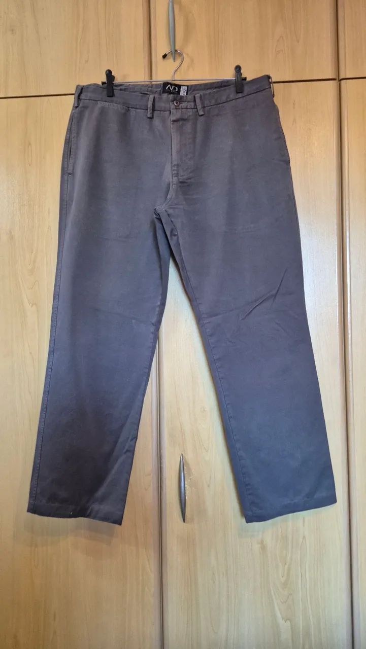 Calça Sarja Reta AD 50 - Nunca Usada