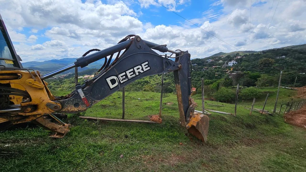 Retroescadeira JD 310L 2020 4x4 cabinada 3.700h único dono, em perfeito estado - Foto 7