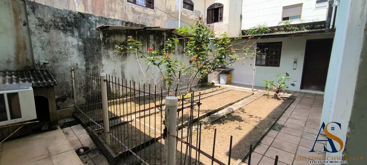 Casa térrea a venda com 271 metros 5 quartos em Balneário - Florianópolis - SC - Foto 2